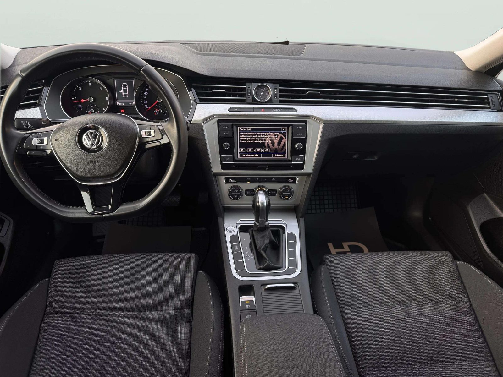 2019 Volkswagen Passat — fotografija 12
