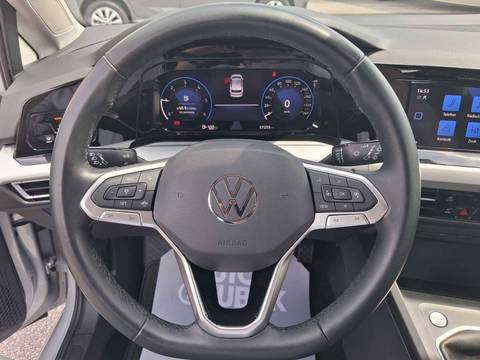2024 Volkswagen Golf — sličica 17