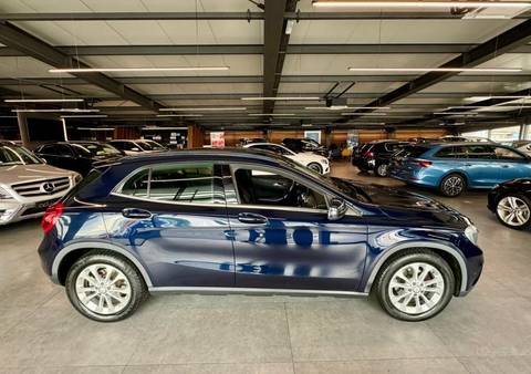 2017 Mercedes-Benz GLA — sličica 4