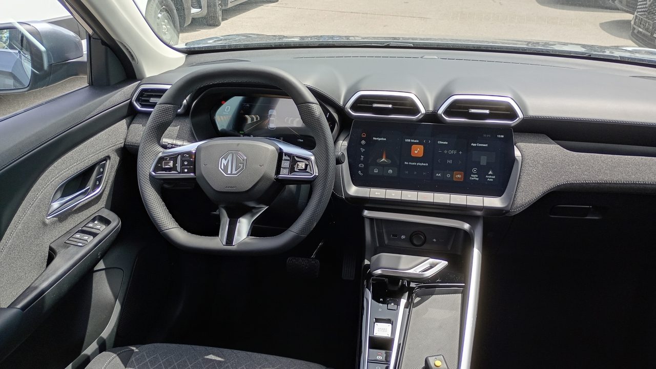 2026 MG ZS — fotografija 19