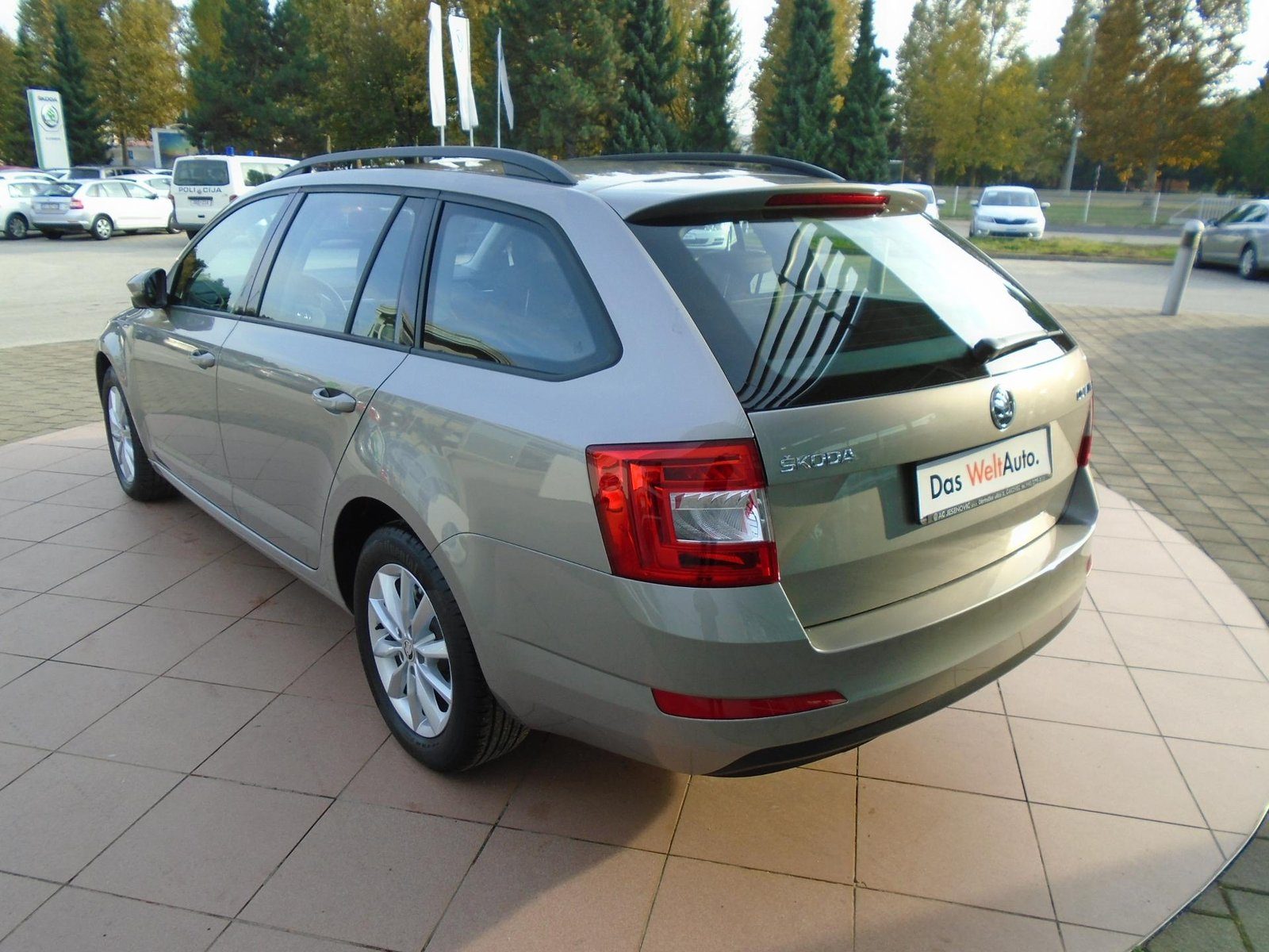 2016 Škoda Octavia Combi — fotografija 6