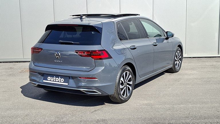 2022 Volkswagen Golf — fotografija 3