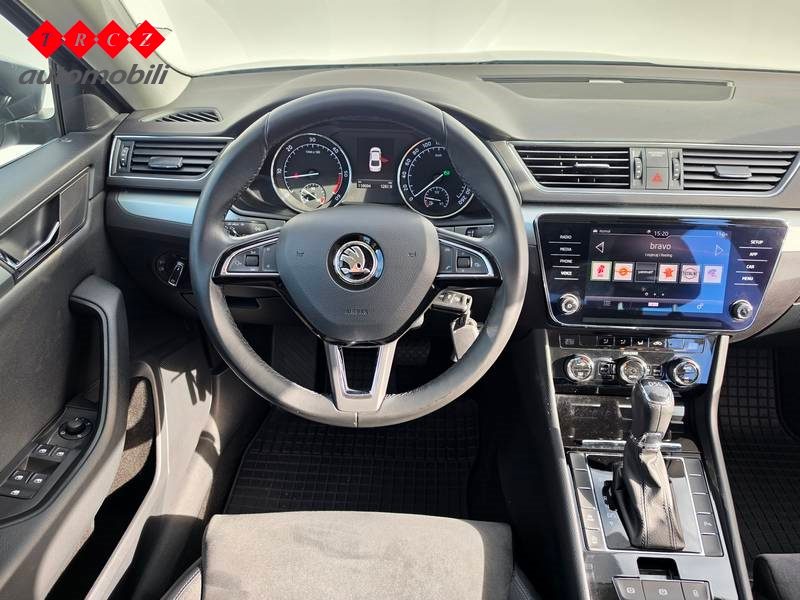 2018 Škoda Superb — fotografija 10