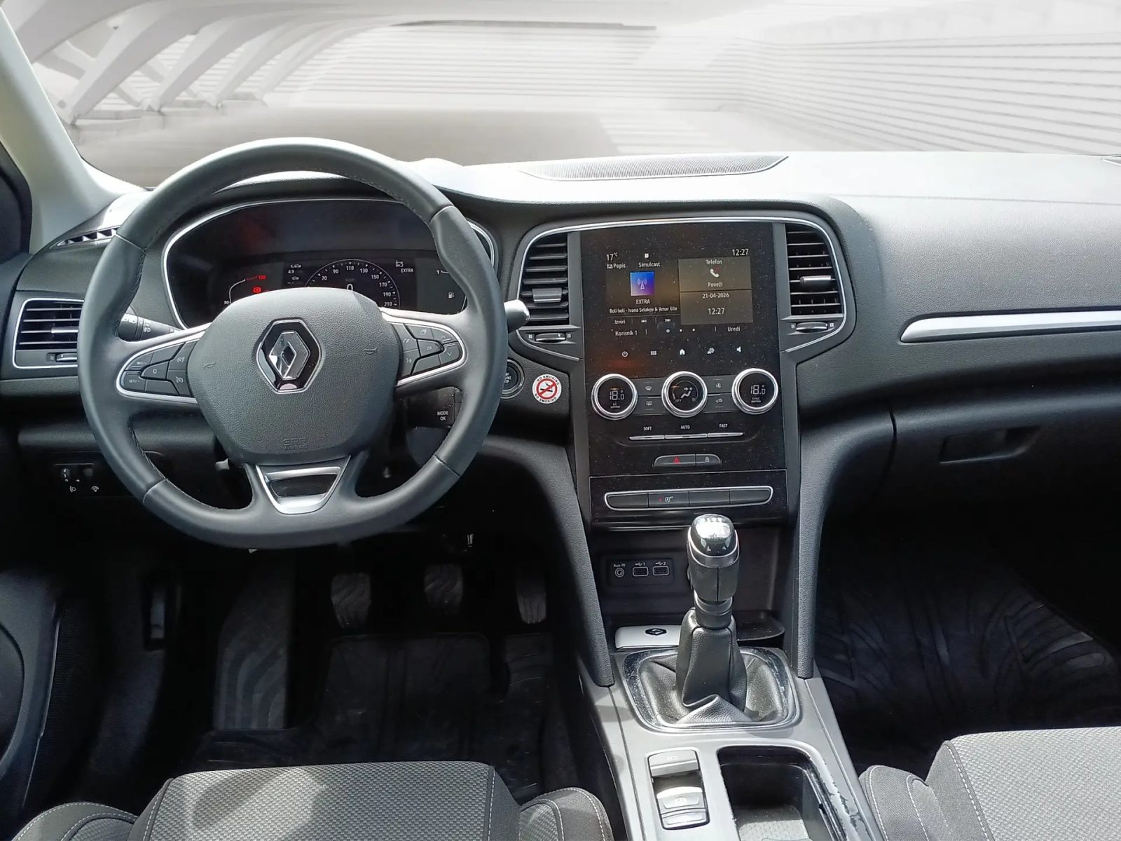2023 Renault Megane — fotografija 10