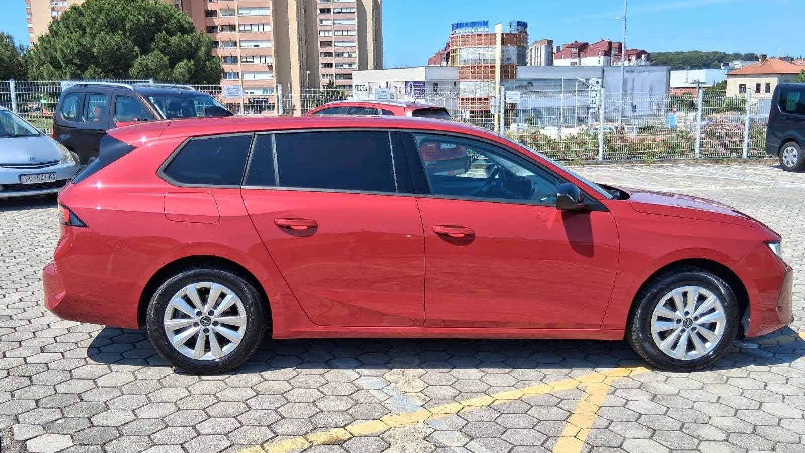 2024 Opel Astra Sports Tourer — fotografija 3
