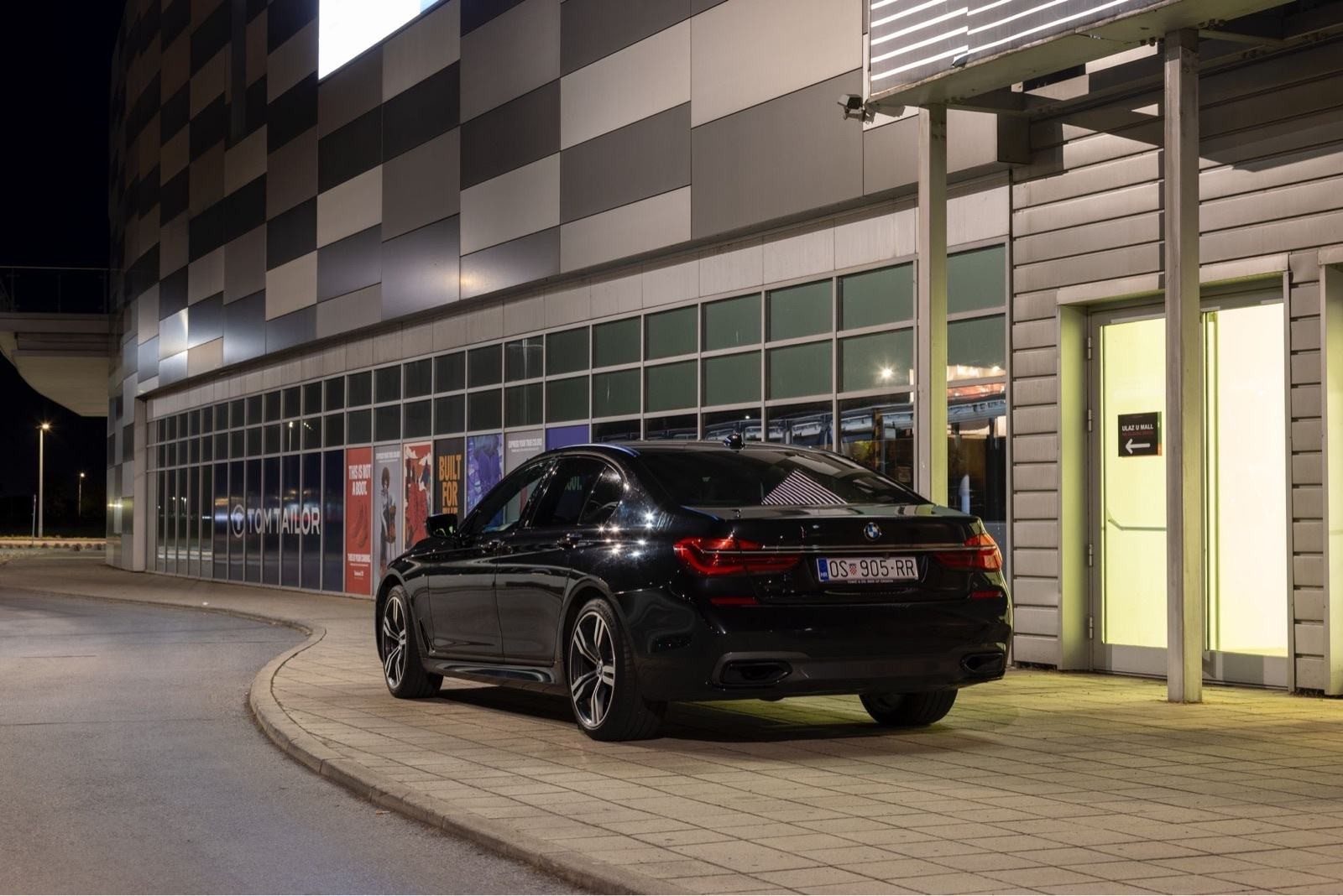 2016 BMW Serija 7 — fotografija 10
