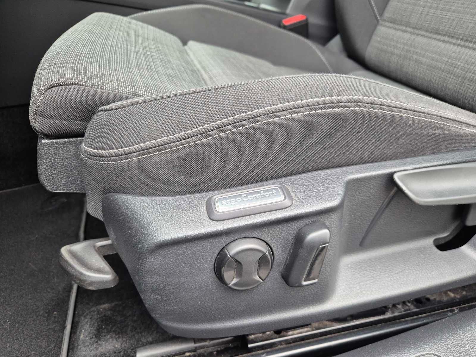 2021 Volkswagen Passat Variant — fotografija 19