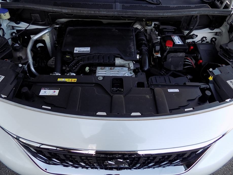 2018 Peugeot 3008 — fotografija 19