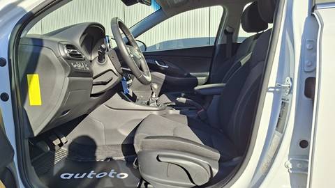 2023 Hyundai i30 — sličica 6
