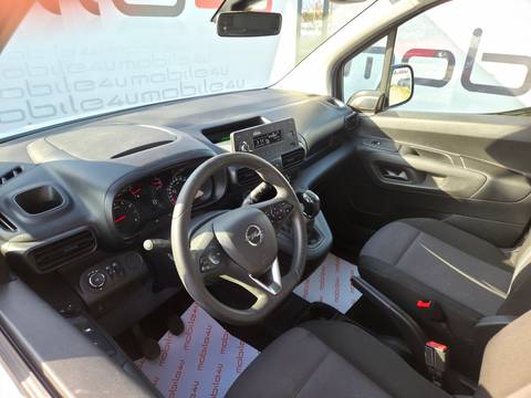2020 Opel Combo — sličica 5
