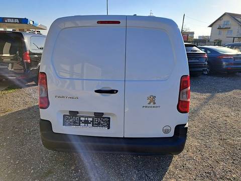 2019 Peugeot Partner — sličica 6