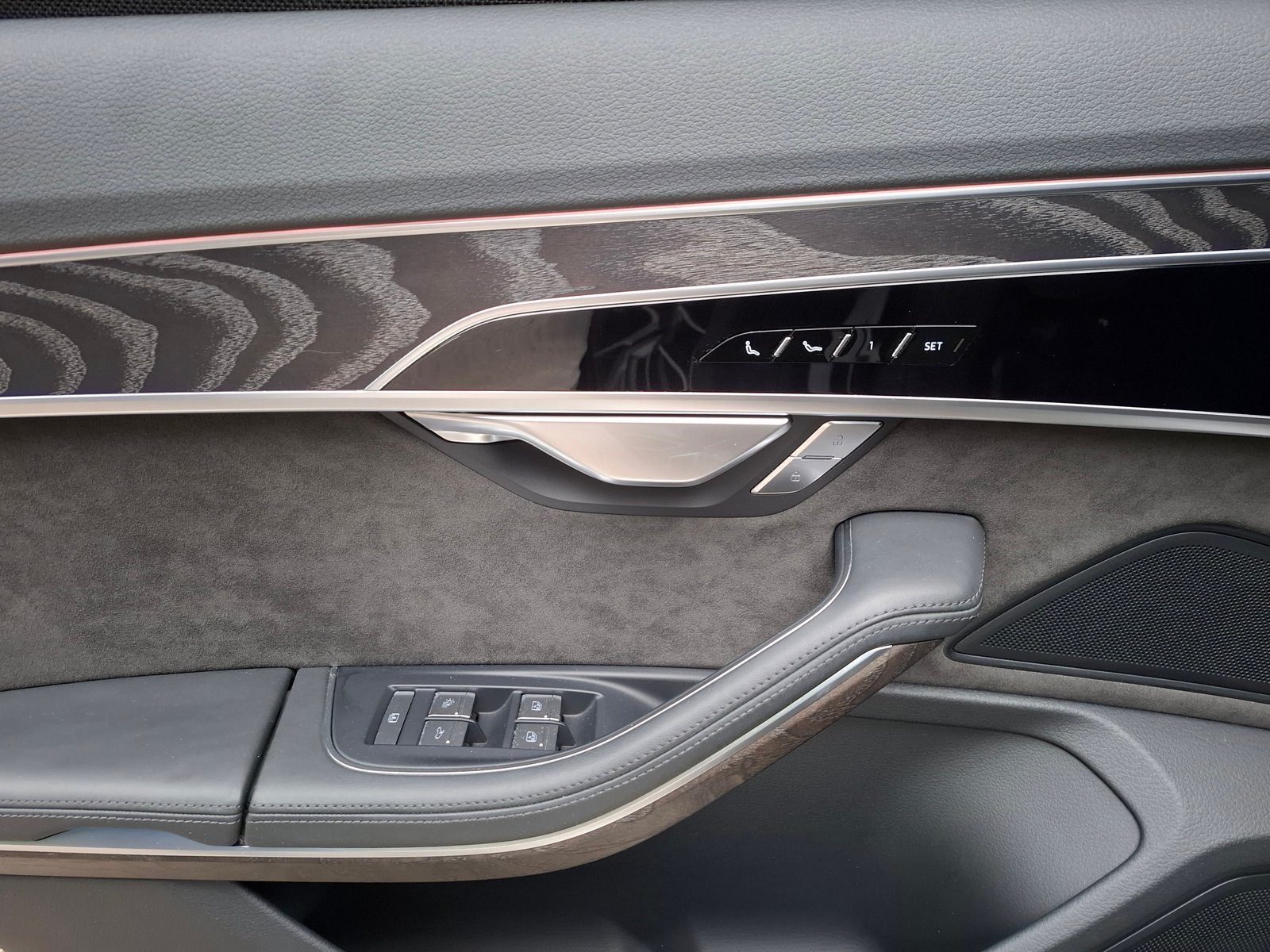 2020 Audi A8 — fotografija 22