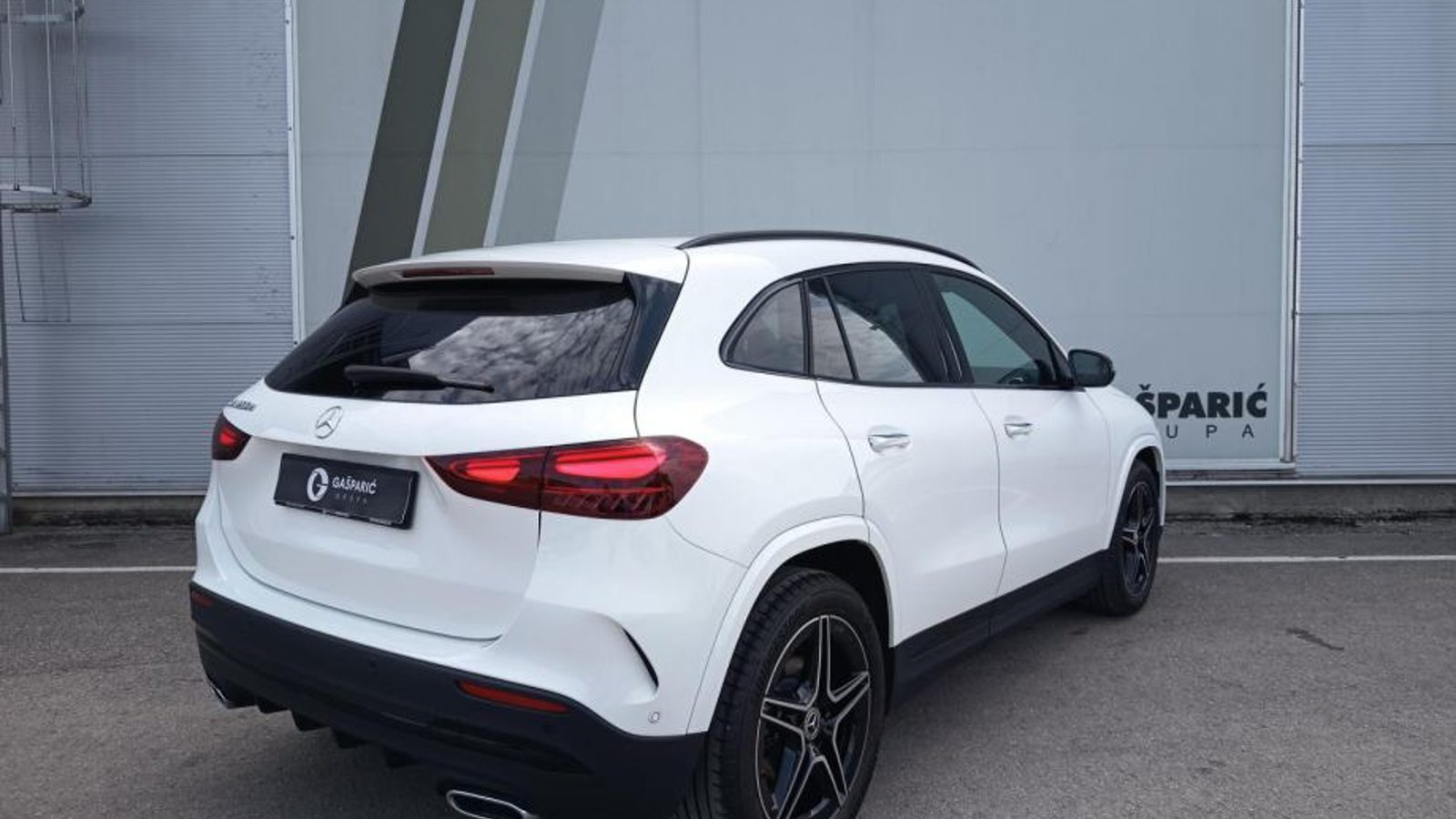2025 Mercedes-Benz GLA AMG Line — fotografija 4