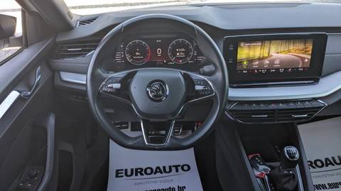 2021 Škoda Octavia — sličica 19
