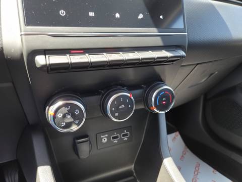2023 Renault Clio — sličica 14