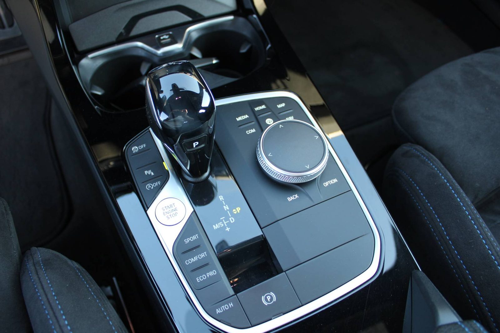 2020 BMW Serija 1 — fotografija 17