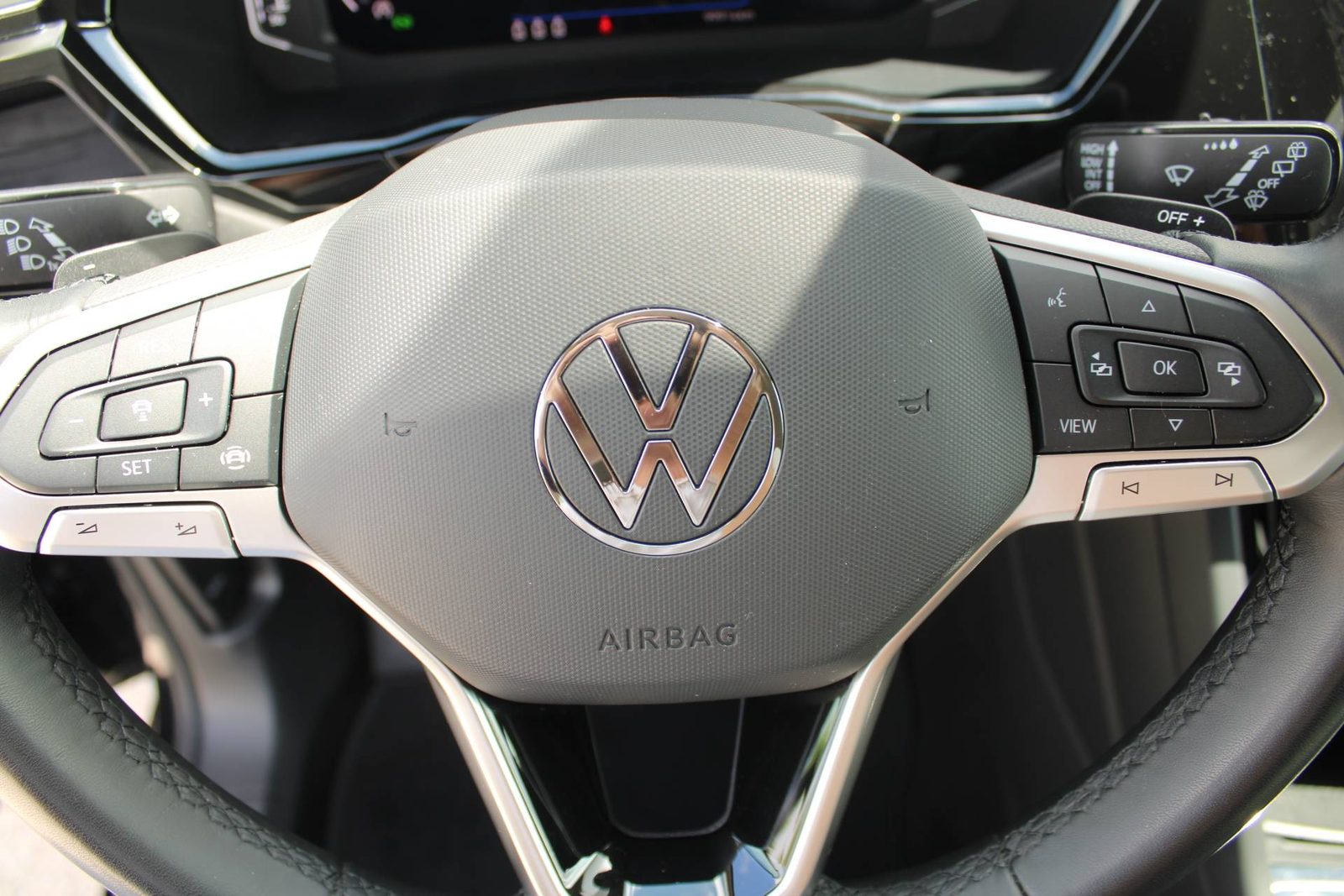 2023 Volkswagen Touran — fotografija 15
