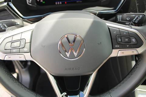 2023 Volkswagen Touran — sličica 15