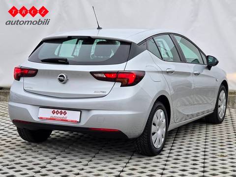 2019 Opel Astra — sličica 4