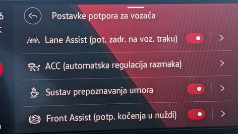 2022 Volkswagen Golf — sličica 16