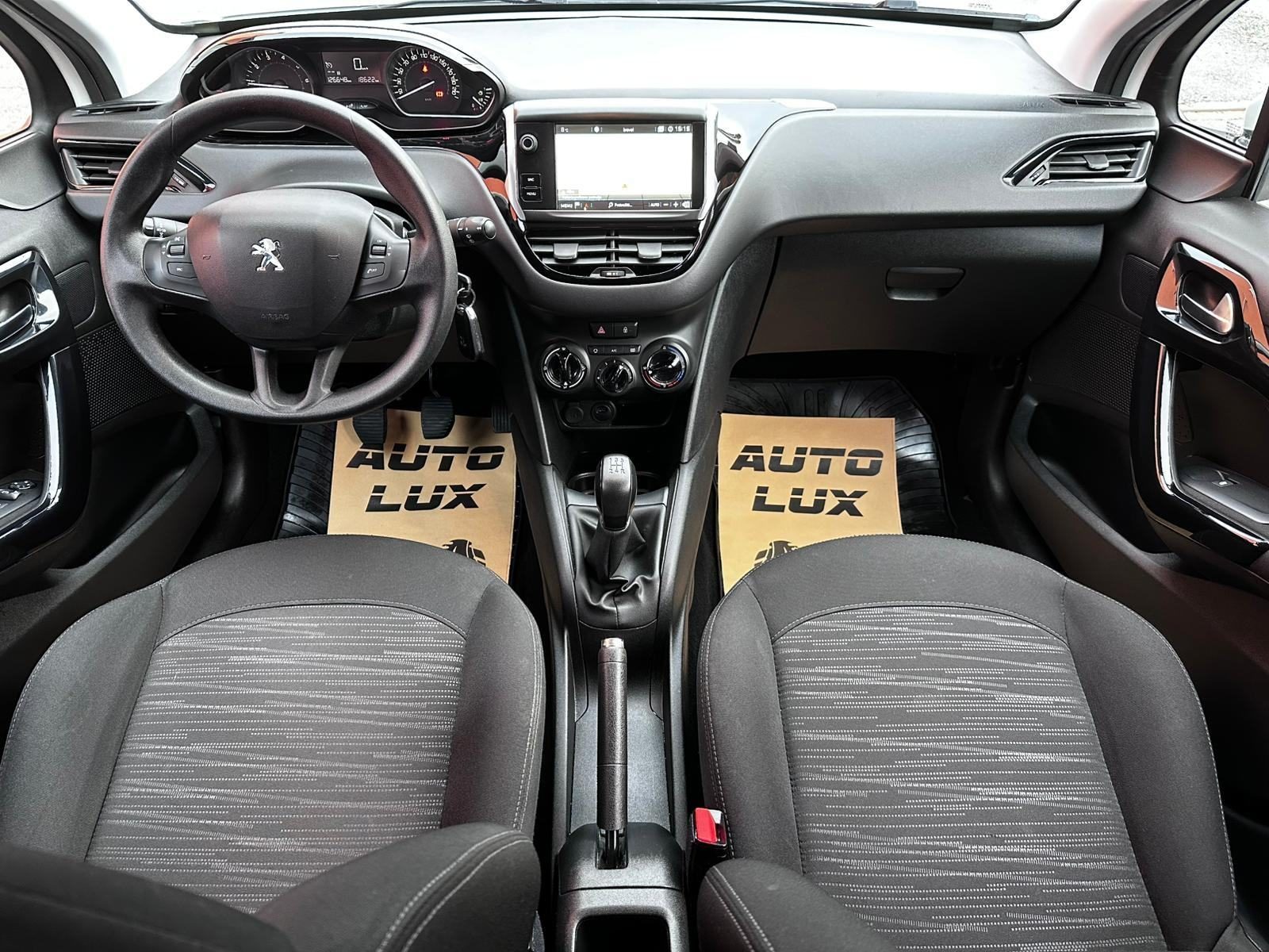 2019 Peugeot 208 — fotografija 12