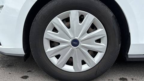 2022 Ford Focus — sličica 21