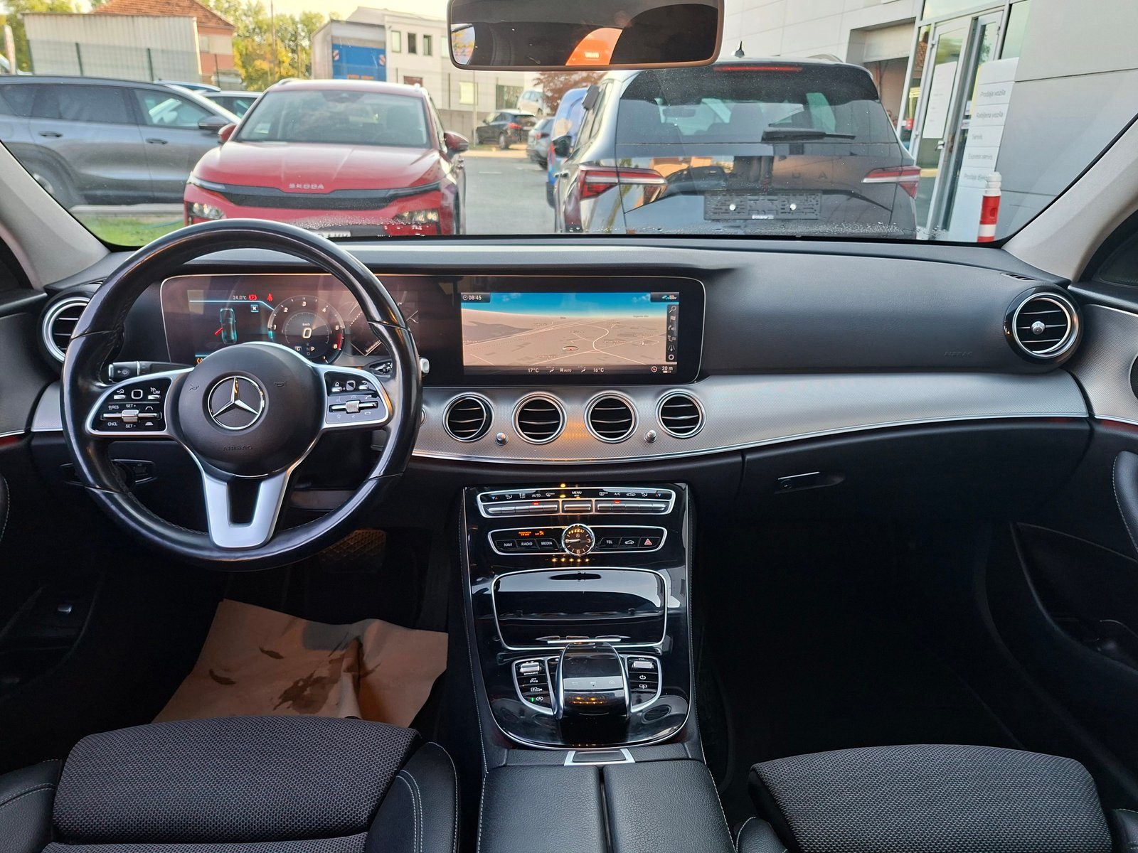 2019 Mercedes-Benz E-klasa — fotografija 8