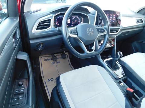 2023 Volkswagen T-Roc — sličica 9