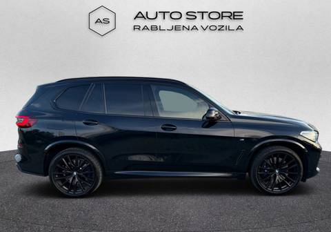 2021 BMW X5 M Sport — sličica 12