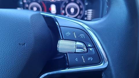 2021 Škoda Karoq — sličica 21