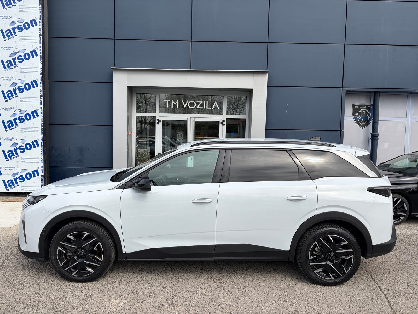 2025 Peugeot 5008 — fotografija 3