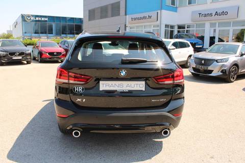 2022 BMW X1 — sličica 6