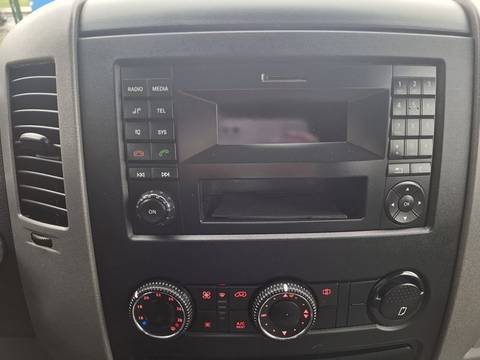 2016 Volkswagen Crafter — sličica 15