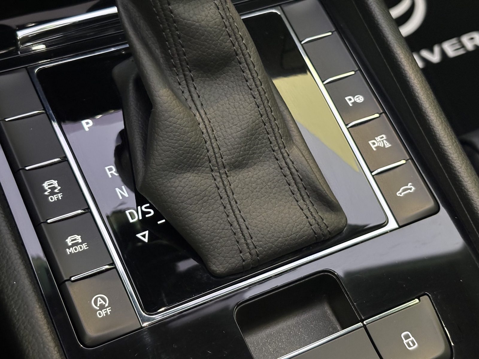 2022 Škoda Superb — fotografija 27
