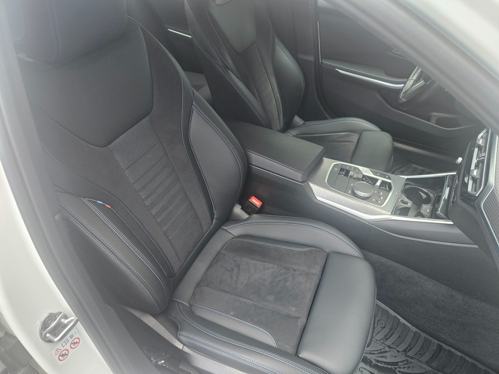 2023 BMW Serija 3 — fotografija 15