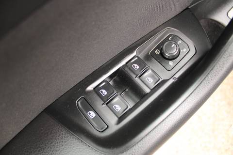 2021 Volkswagen Passat — sličica 16