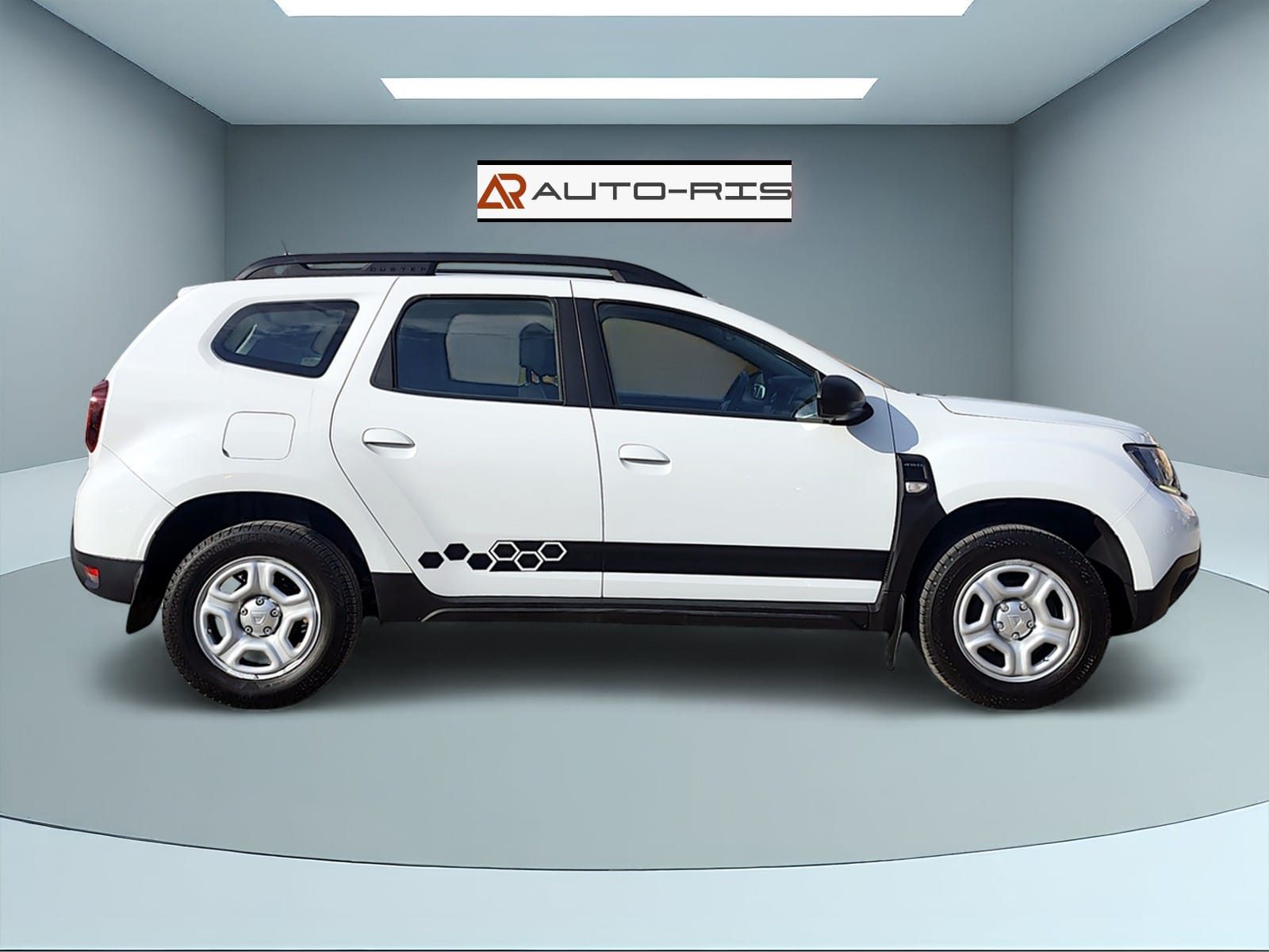 2018 Dacia Duster — fotografija 3