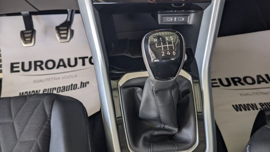 2025 Volkswagen T-Roc — fotografija 20