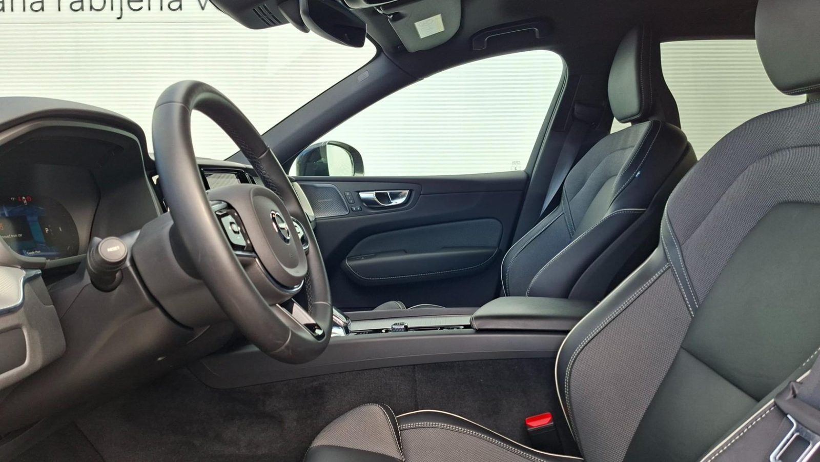 2023 Volvo XC60 — fotografija 7