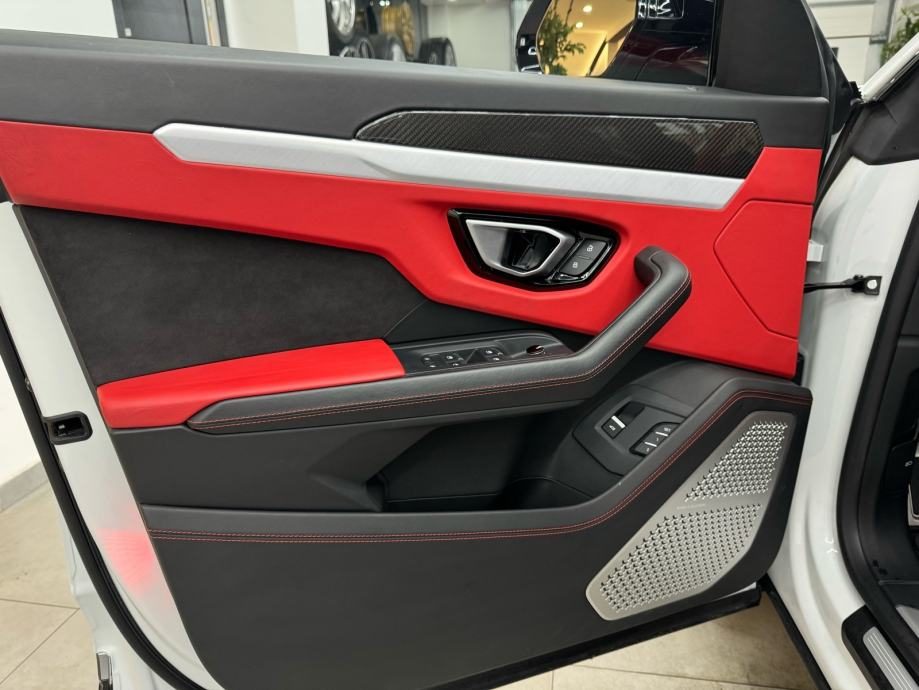 2019 Lamborghini Urus — fotografija 6