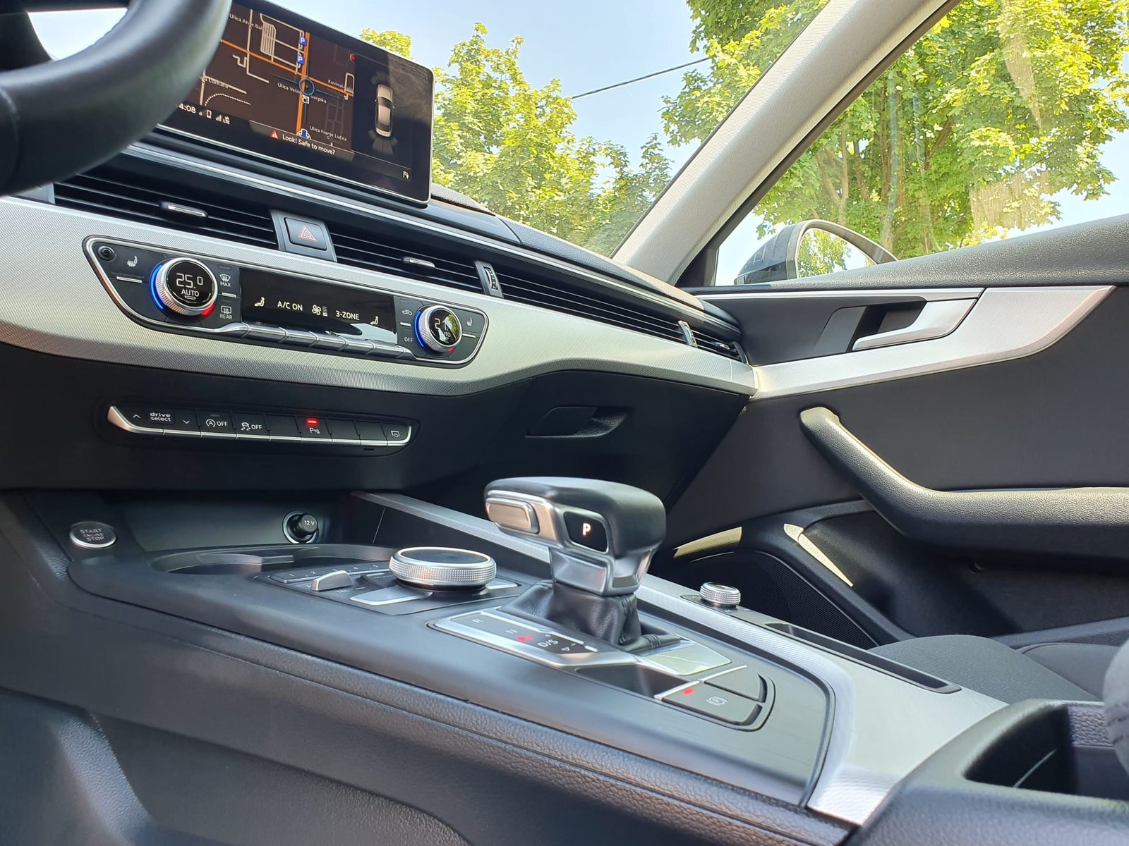 2018 Audi A4 — fotografija 17