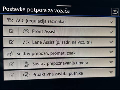 2021 Volkswagen Passat — sličica 14