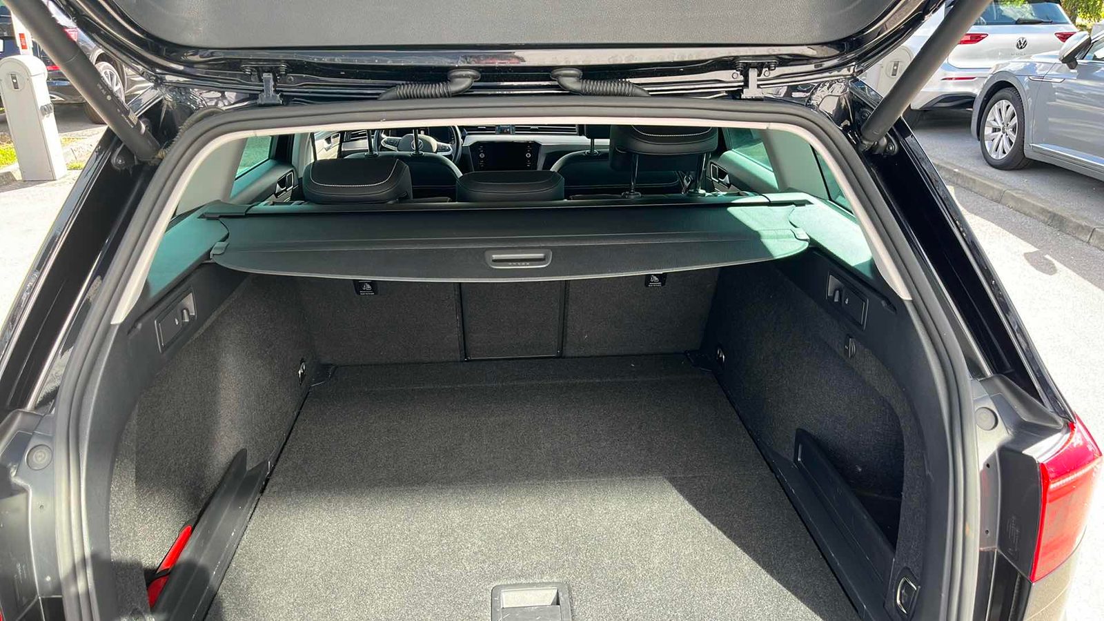 2023 Volkswagen Passat Variant — fotografija 12