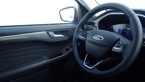 2023 Ford Kuga — sličica 8