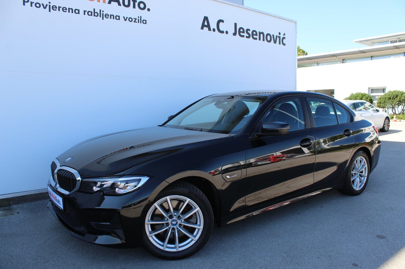 2022 BMW Serija 3 — fotografija 7