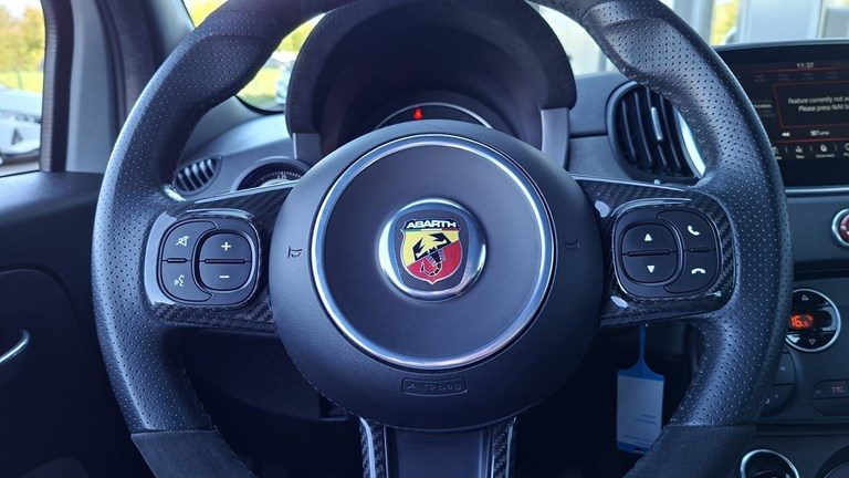2020 Fiat Abarth — fotografija 14