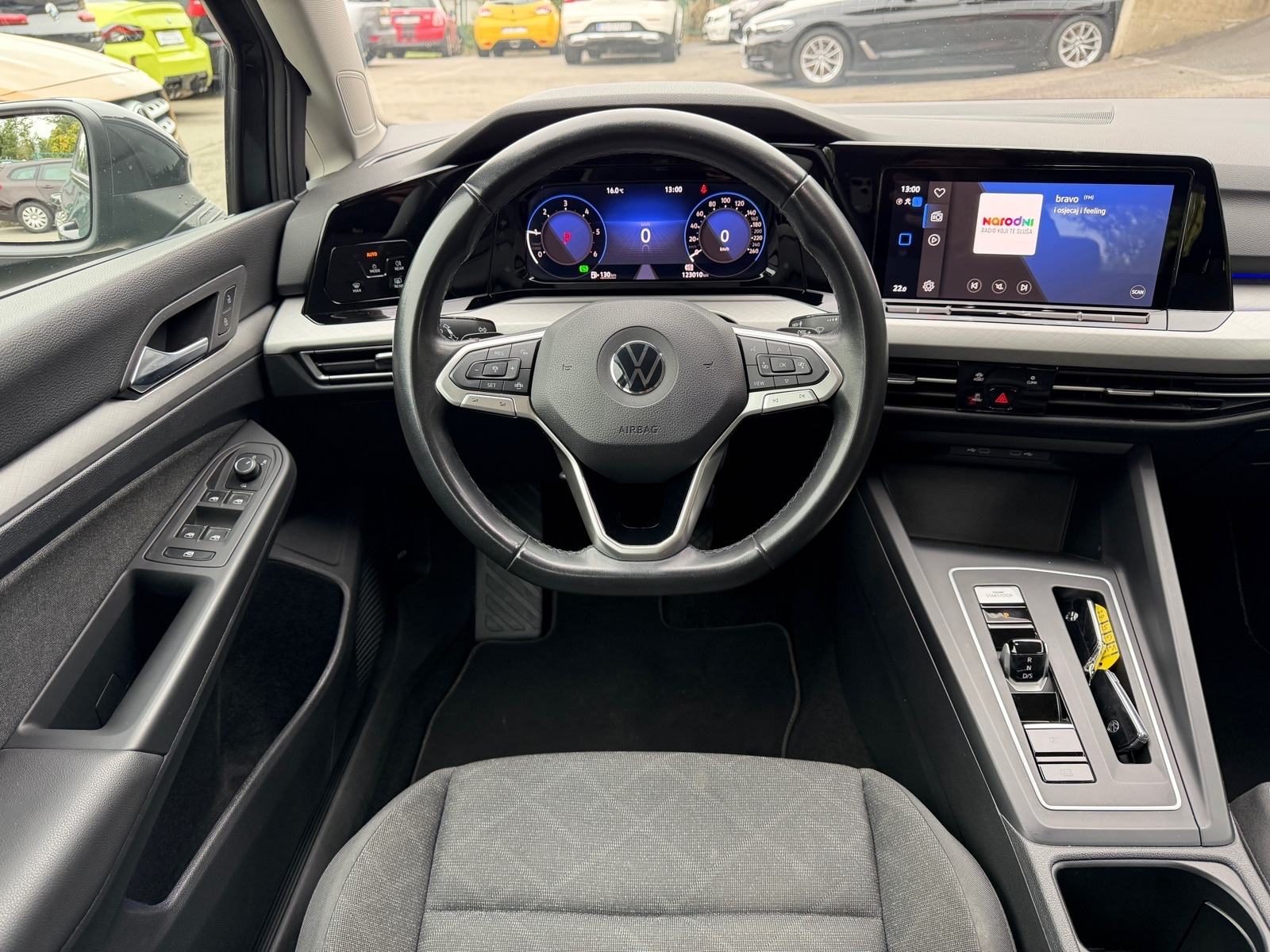 2023 Volkswagen Golf — fotografija 9