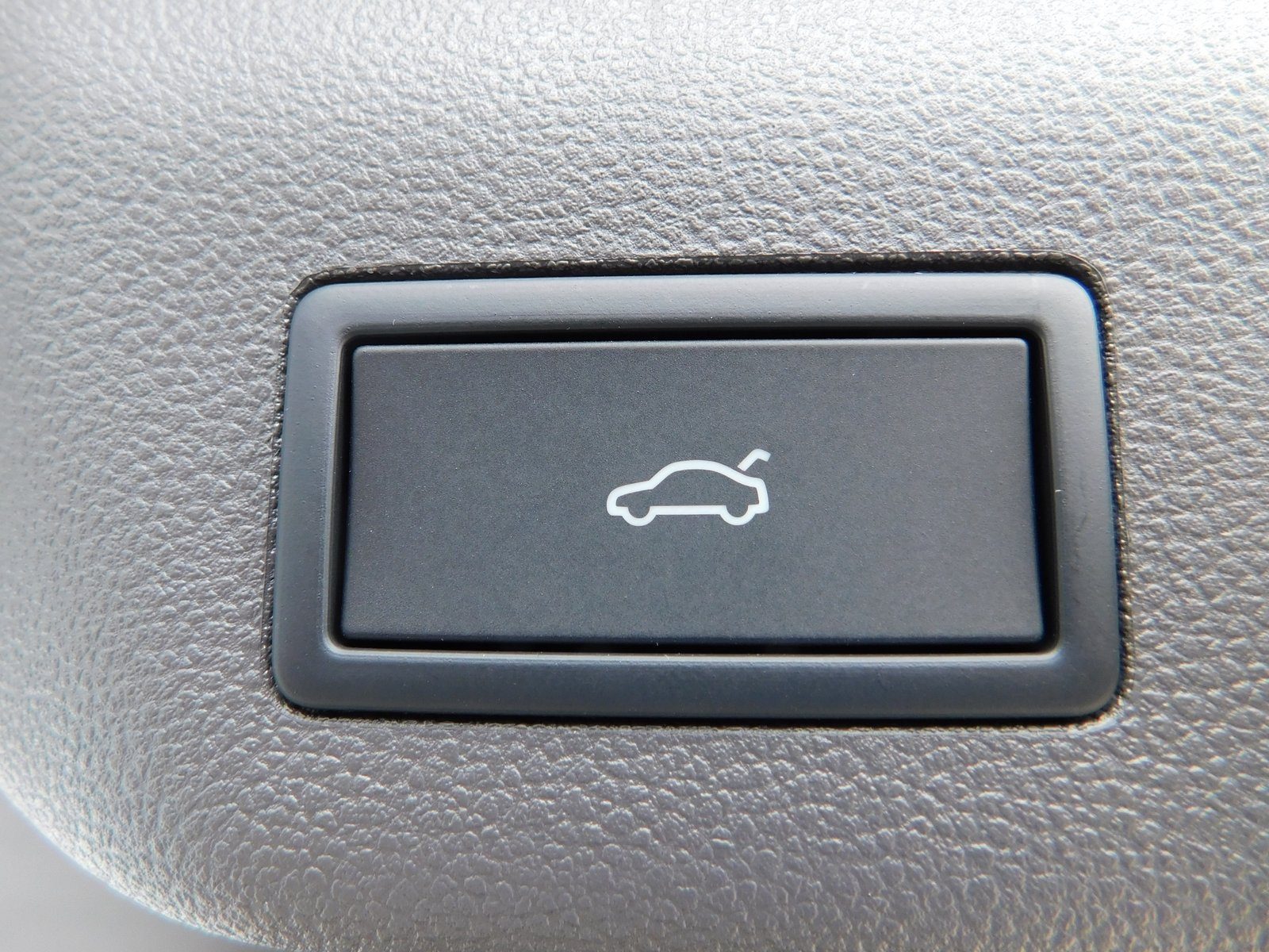 2025 Volkswagen Multivan — fotografija 17