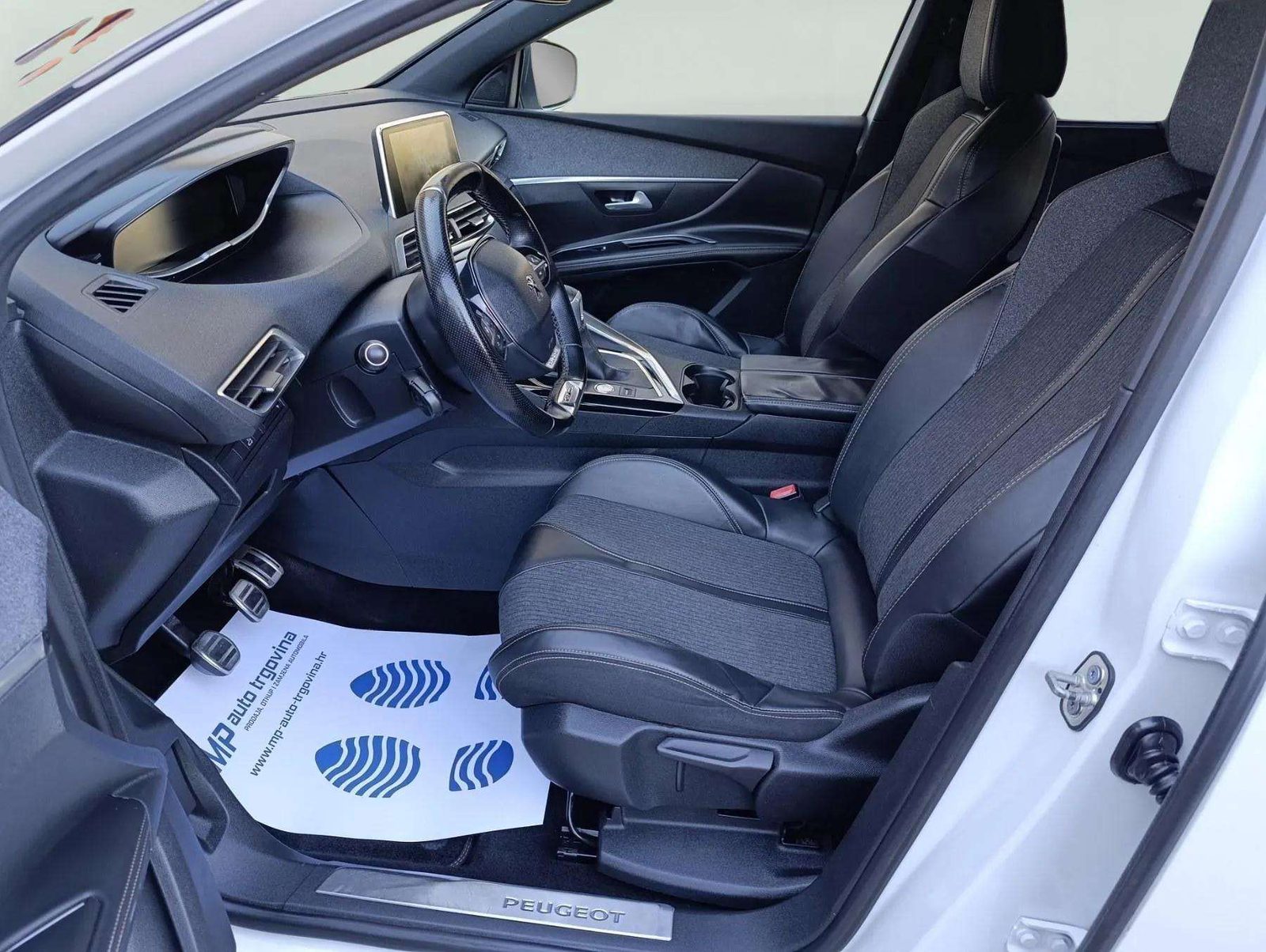 2018 Peugeot 5008 — fotografija 15