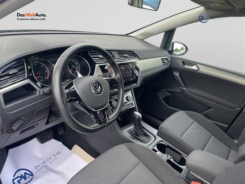 2021 Volkswagen Touran — sličica 11